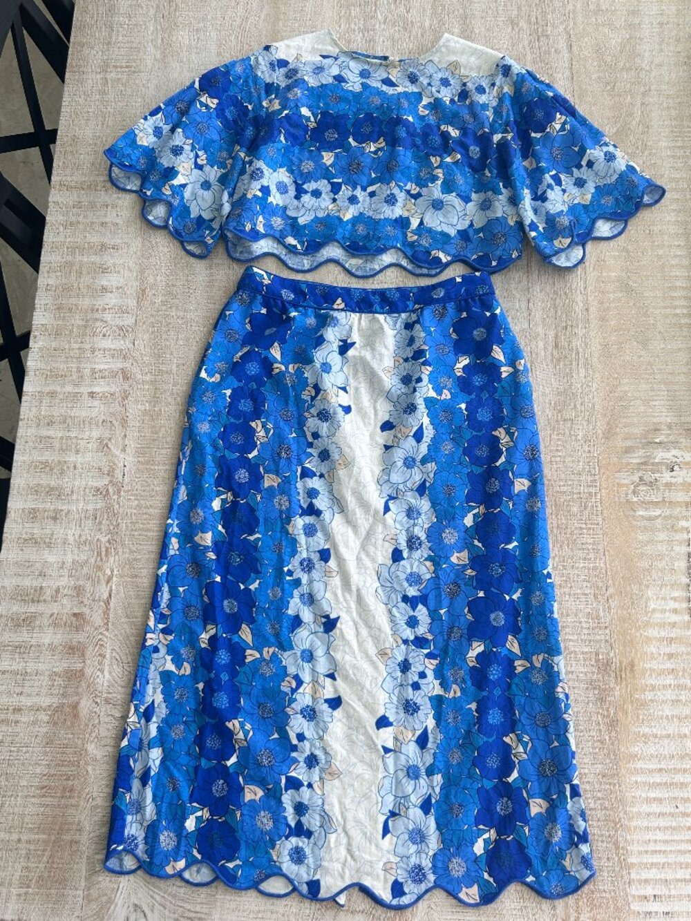 FARM Rio Blue Flower Stripes Crop Top and Midi Skirt Linen Scallop Set Medium - Picture 4 of 13